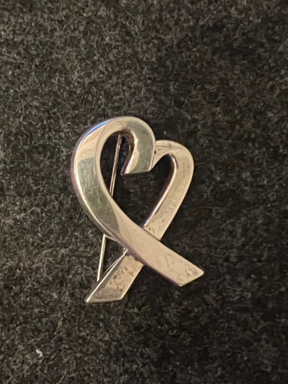 Tiffany loving heart ribbon brooch